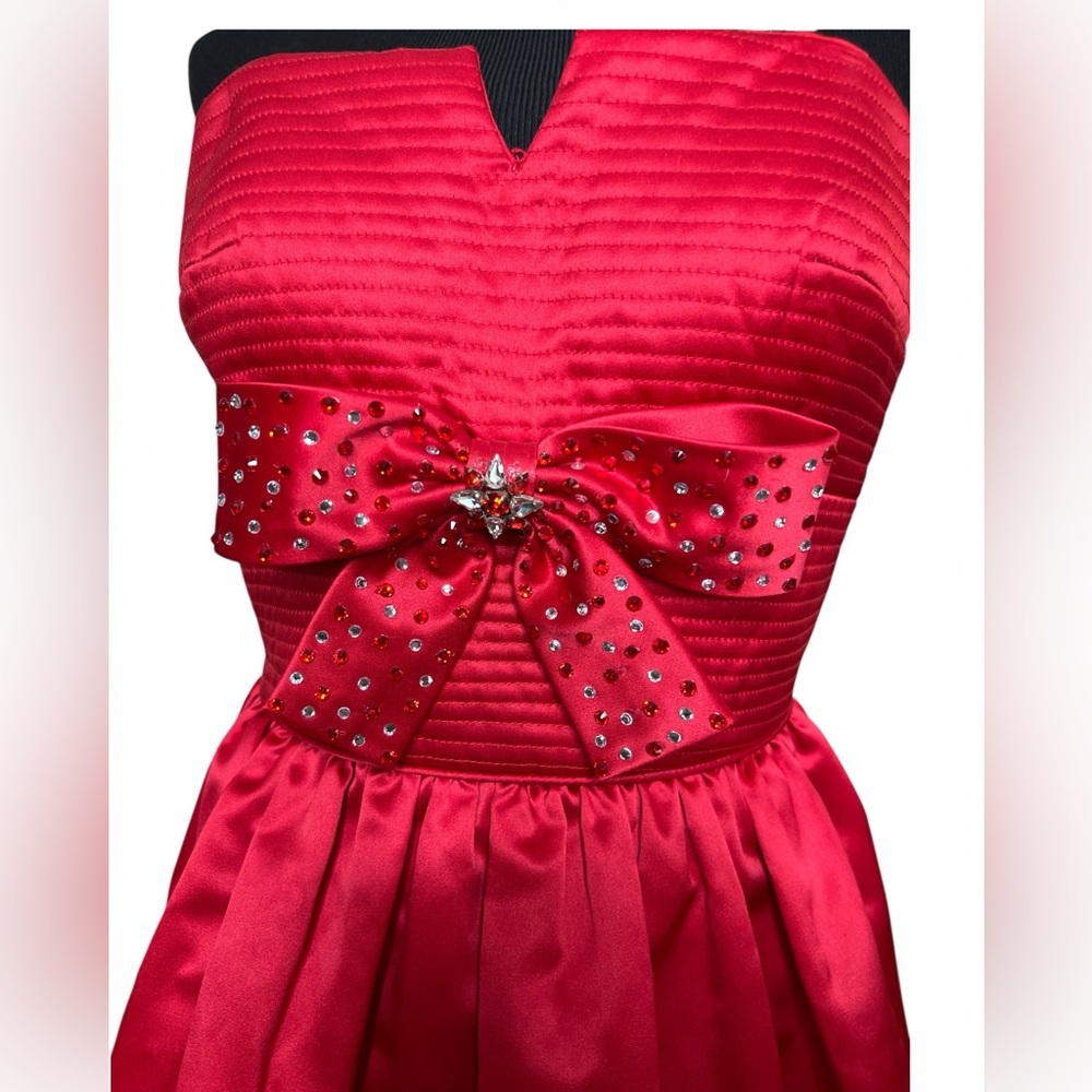 Sherri Hill Strapless Taffeta Red Prom Dress with Bow Detail Size 4